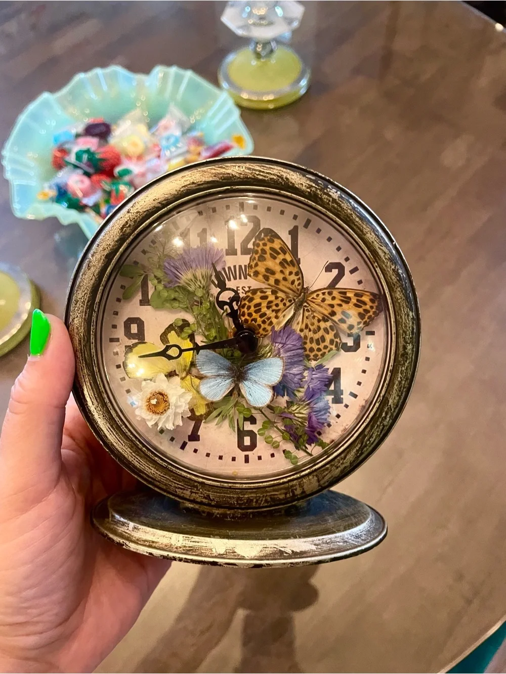 Vintage-Style Butterfly Floral Clock (decorative only)